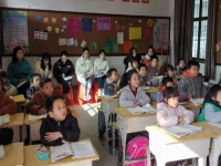 注重校本教研 ?提升教學(xué)技能——中港中心小學(xué)教研工作紀(jì)實(shí)（三）